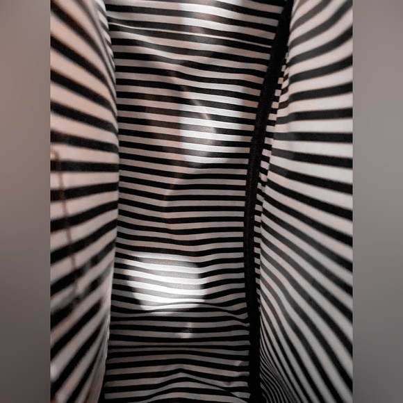 ROCK REBEL JAWS POSTER BOWLER HANDBAG - Picture 6 of 6